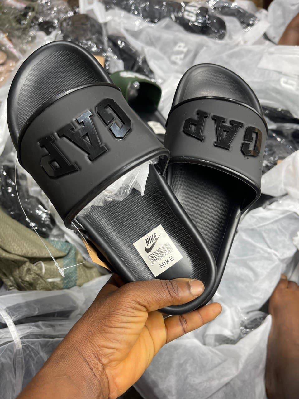 Unisex slide